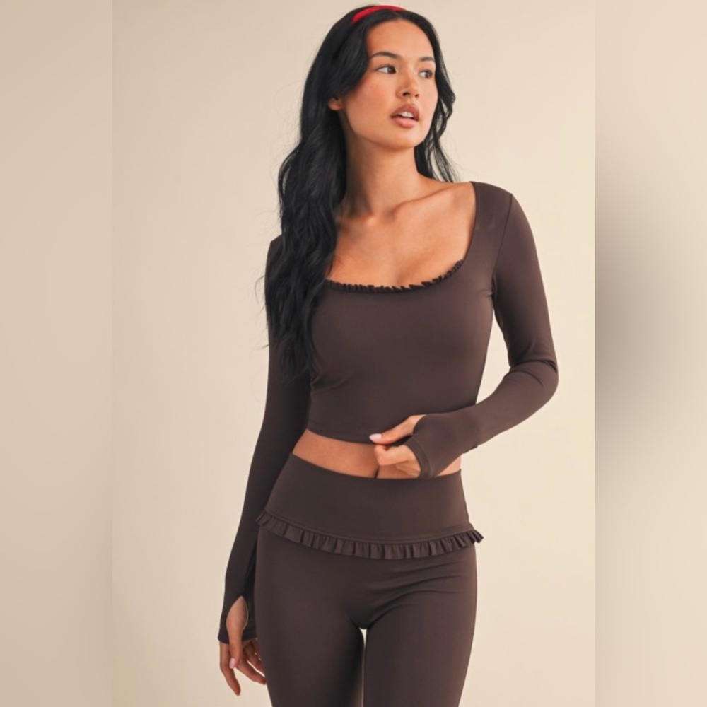 NWT Kimberly C Long-Sleeve Ruffle Trim Scoop Neck Top — Brown